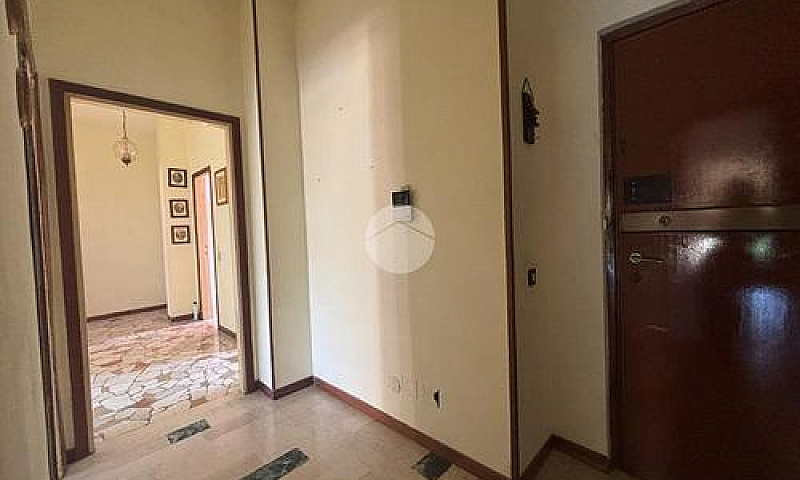 3 Locali A Brescia...