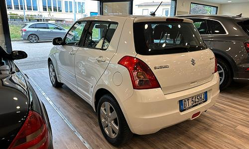 Suzuki Swift 1.3 4X4...
