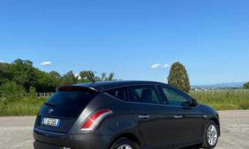 Lancia Delta 1.6 Mjt...