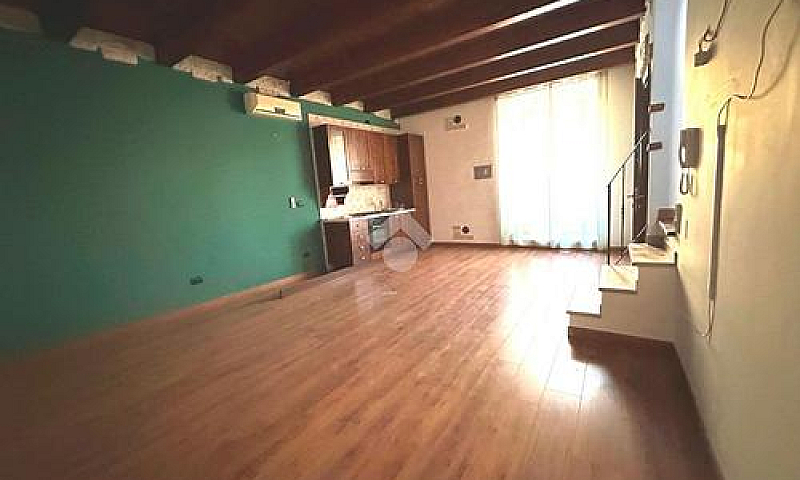 3 Locali A Barletta...