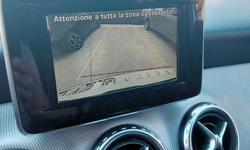 Mercedes-Benz Gla 22...