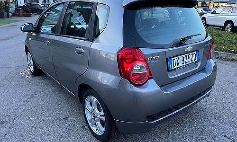 Chevrolet Aveo 1.2 5...