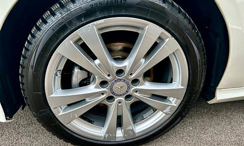 Mercedes-Benz A 180 ...