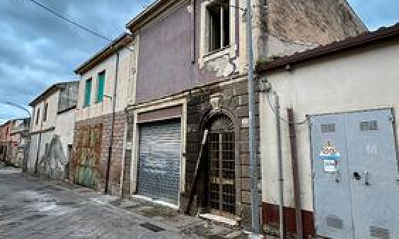 Casa Indipendente...
