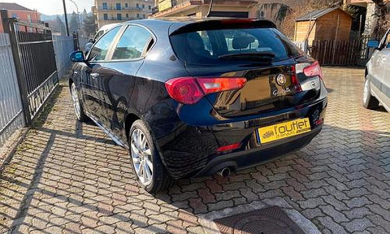 Alfa Romeo Giulietta...