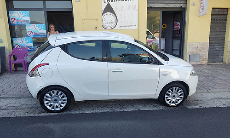 Ypsilon 10...