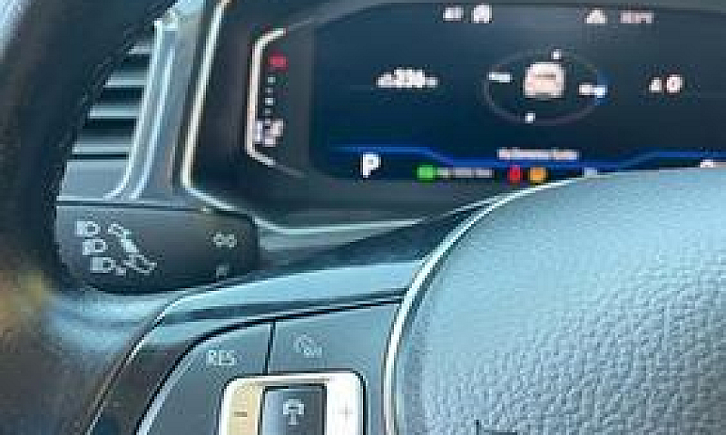 Volkswagen T-Roc 2.0...