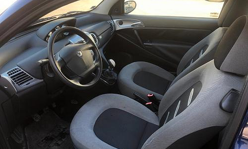 Lancia Ypsilon 2ª Se...