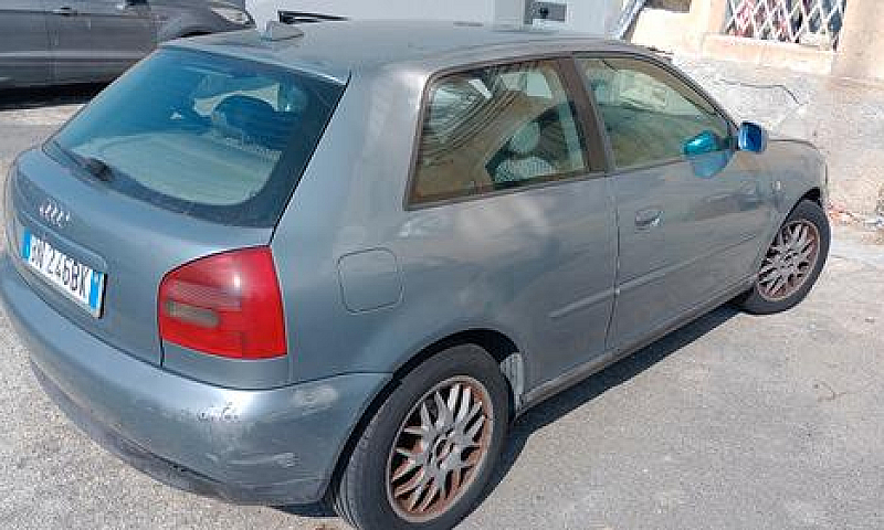 Audi A4 1ª Serie - 2...