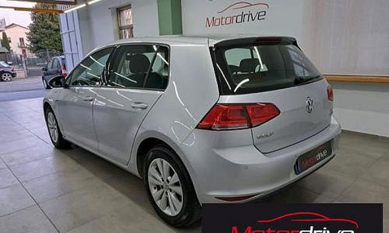 Volkswagen - Golf - ...