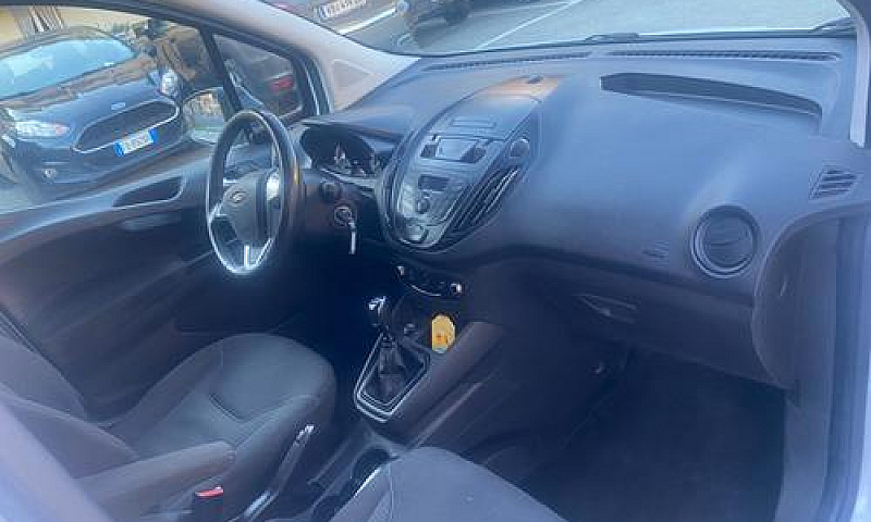 Ford Transit Courier...