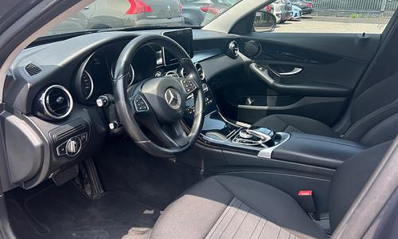 Mercedes-Benz C 200 ...