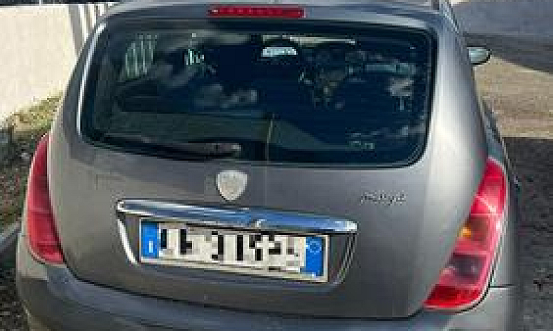 Lancia Y 1.3 Km 200 ...