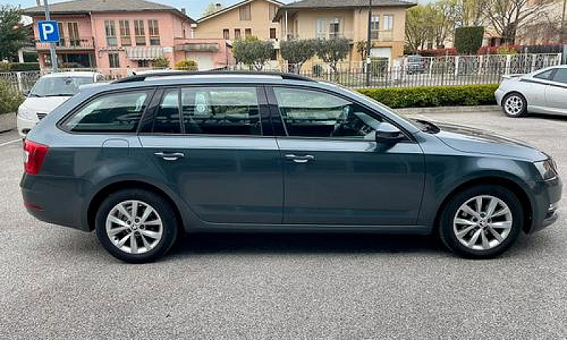 Skoda Octavia 1.6 Td...