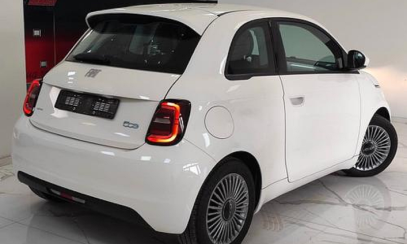 Nuova Fiat 500 Hatch...