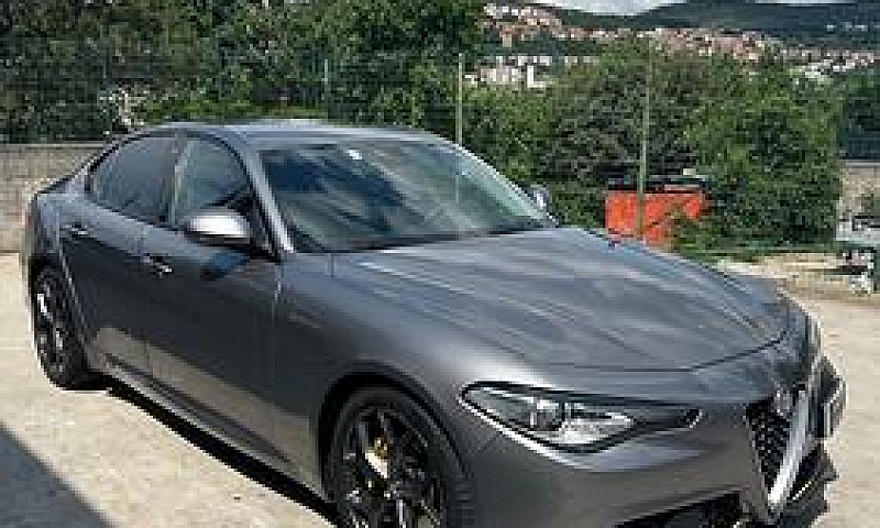 Alfa Romeo Giulia 2....