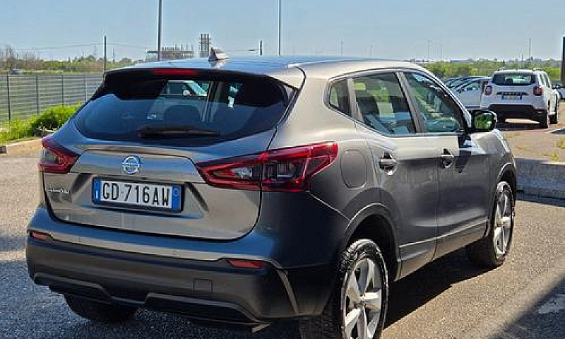 Nissan Qashqai 1.5 D...
