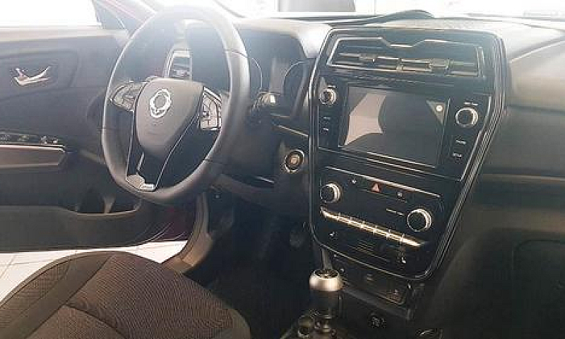 Ssangyong Tivoli 1.5...