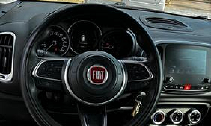Fiat 500L - 2018...