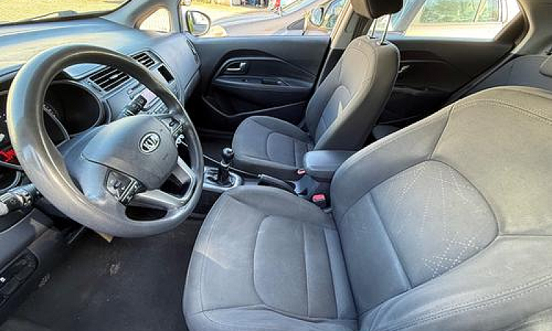 Kia Rio 1.2 Cvvt 5P....