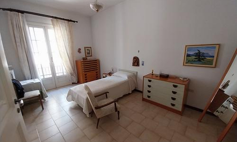 Casa Indipendente Su...