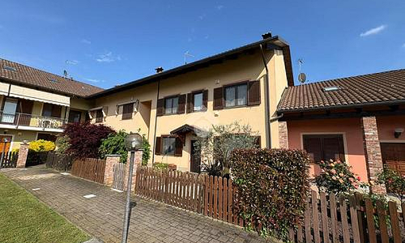 5 Locali A San Mauri...