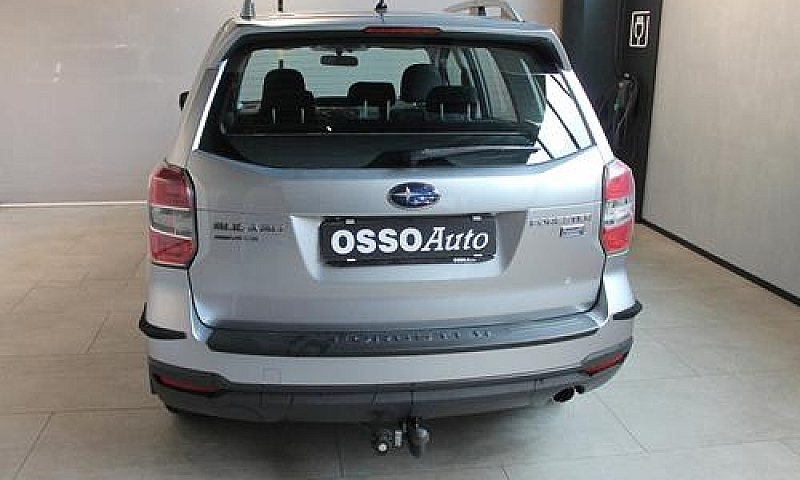 Subaru Forester 2.0 ...