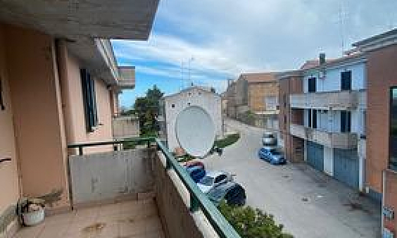 Appartamento Con Gar...