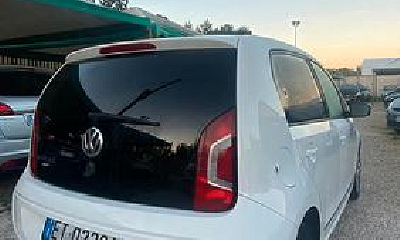 Volkswagen Up! 1.0 5...