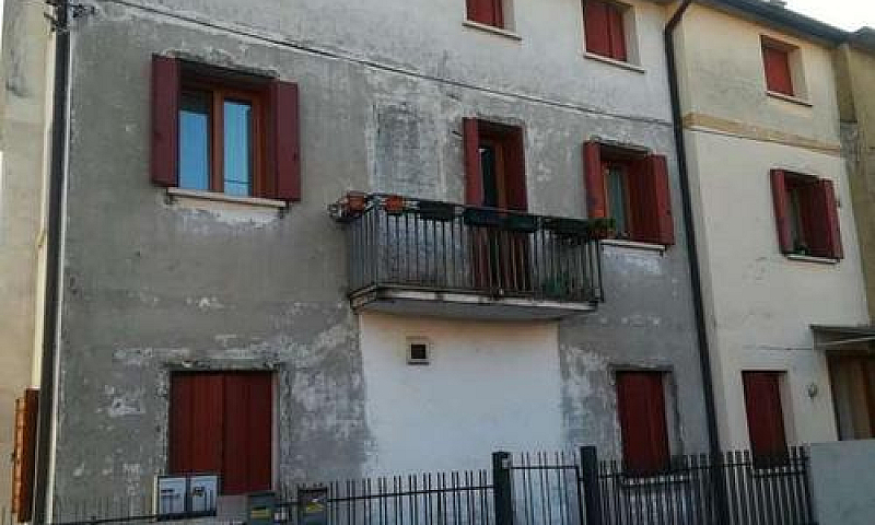 Appartamento A Bassa...