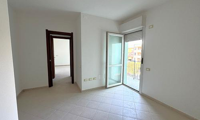 Pari Al Nuovo, Bivan...