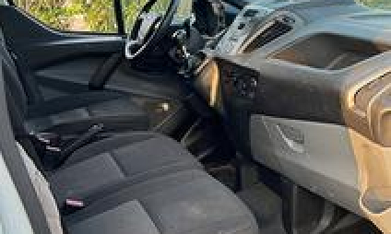 Ford Transit Custom...