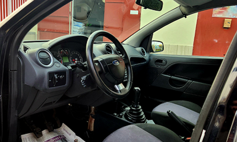 Ford Fiesta 1.2 Gpl-...