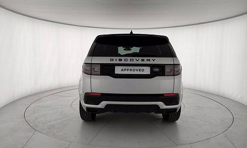 Land Rover Discovery...