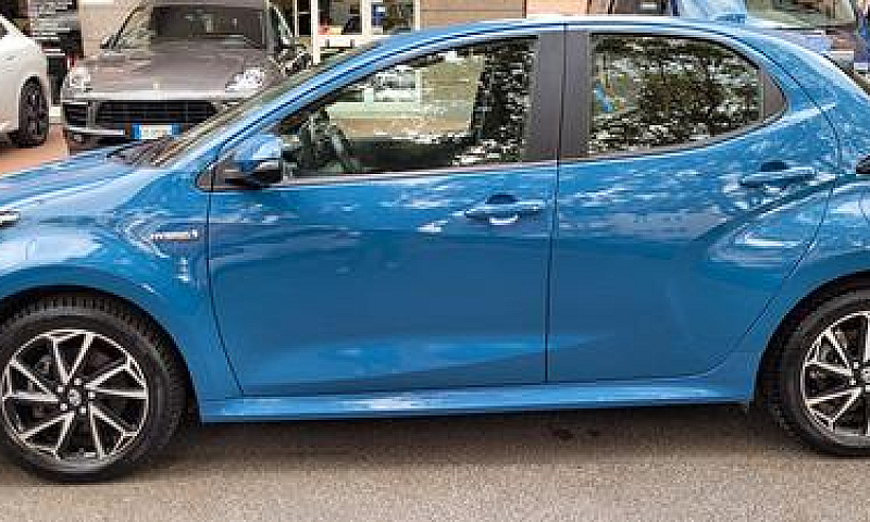 Toyota Yaris 1.5 Hyb...