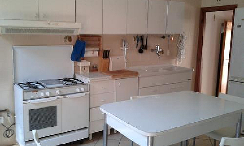 Appartamento In Zona...