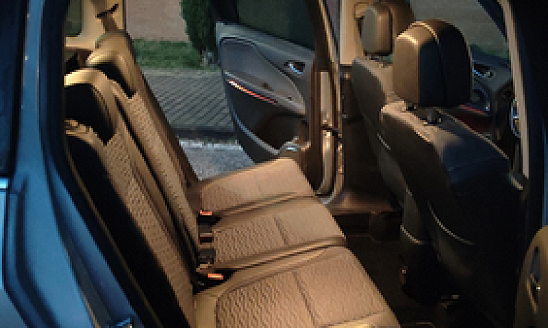 Opel Zafira Tourer C...