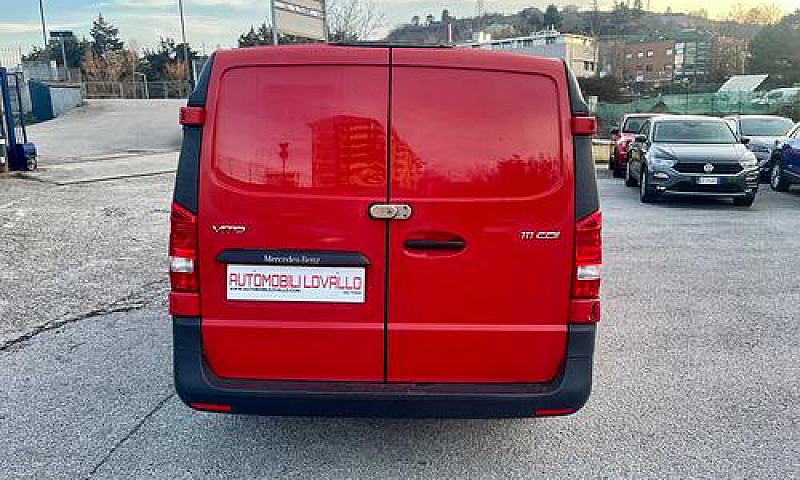 Mercedes-Benz Vito 1...