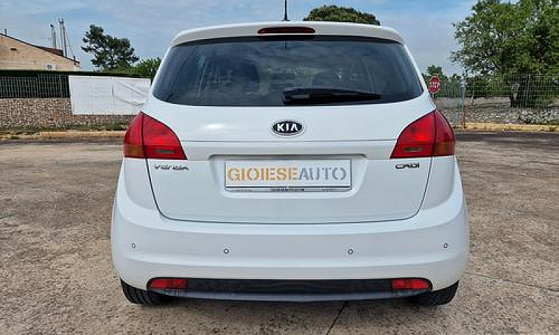 Kia Venga 1.4 Crdi 9...