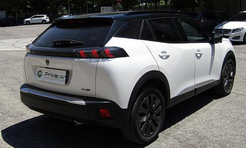 Peugeot 2008 Bluehdi...