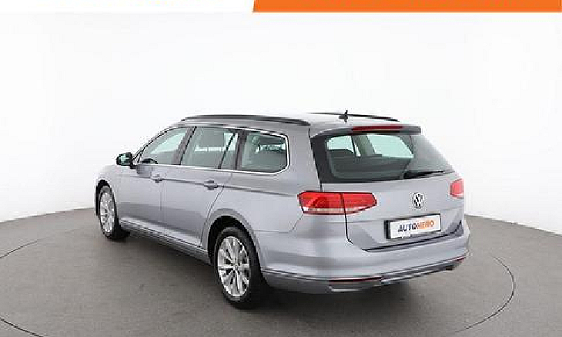 Volkswagen Passat Va...