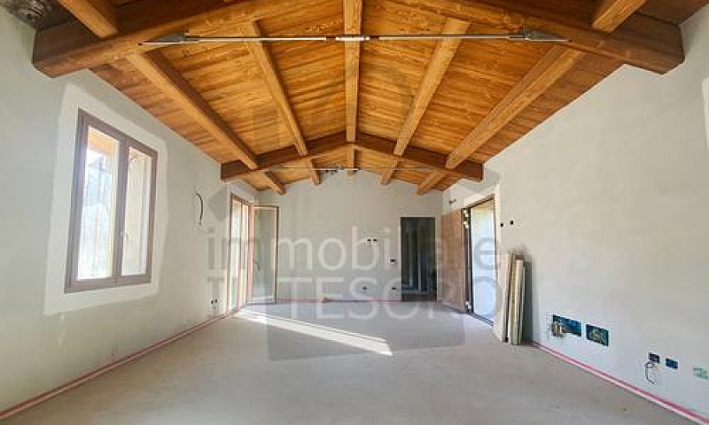 Casale A San Leo...