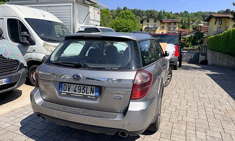 Subaru Outback 2.0D ...