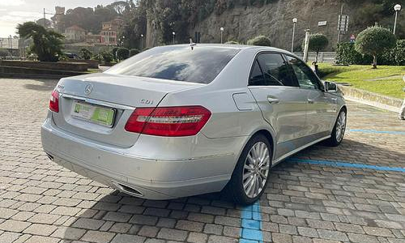 Mercedes-Benz E 220 ...