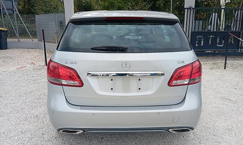 Mercedes-Benz B 180 ...