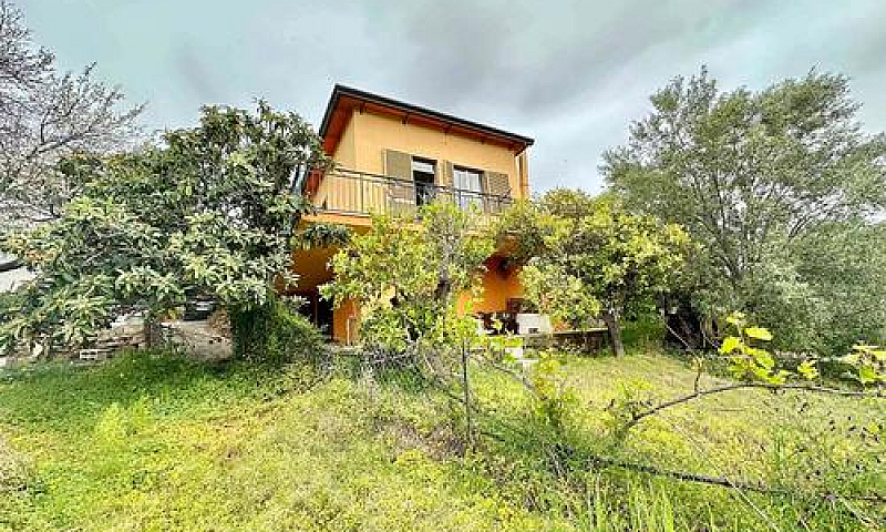 Villa Singola Con Am...