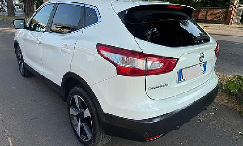 Nissan Qashqai 1.5 D...