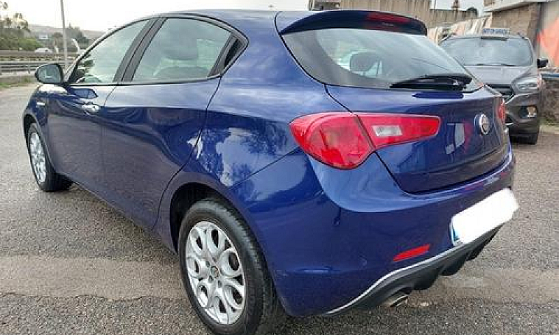 Alfa Romeo Giulietta...