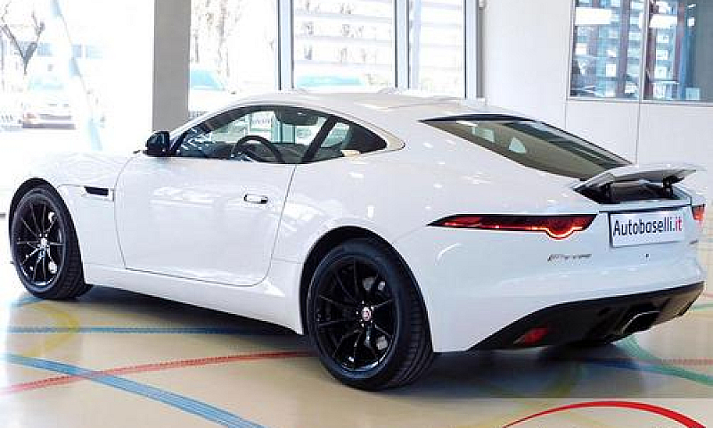 Jaguar F-Type Coupé ...