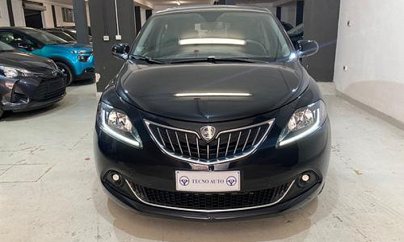 Lancia Ypsilon 1.0 F...